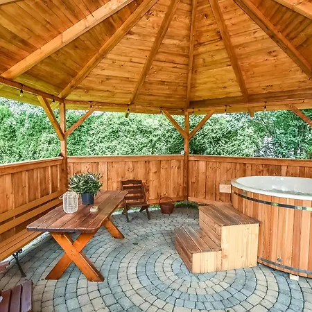 Dunajecki Zakatek Z Jacuzzi